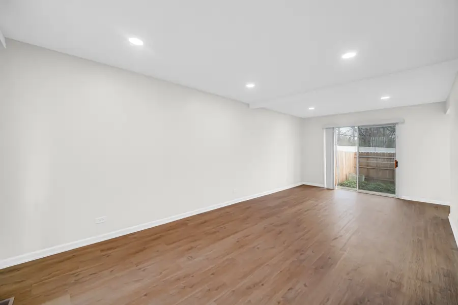 2022 Duxbury Court #2022, Streamwood, IL 60107 - #2