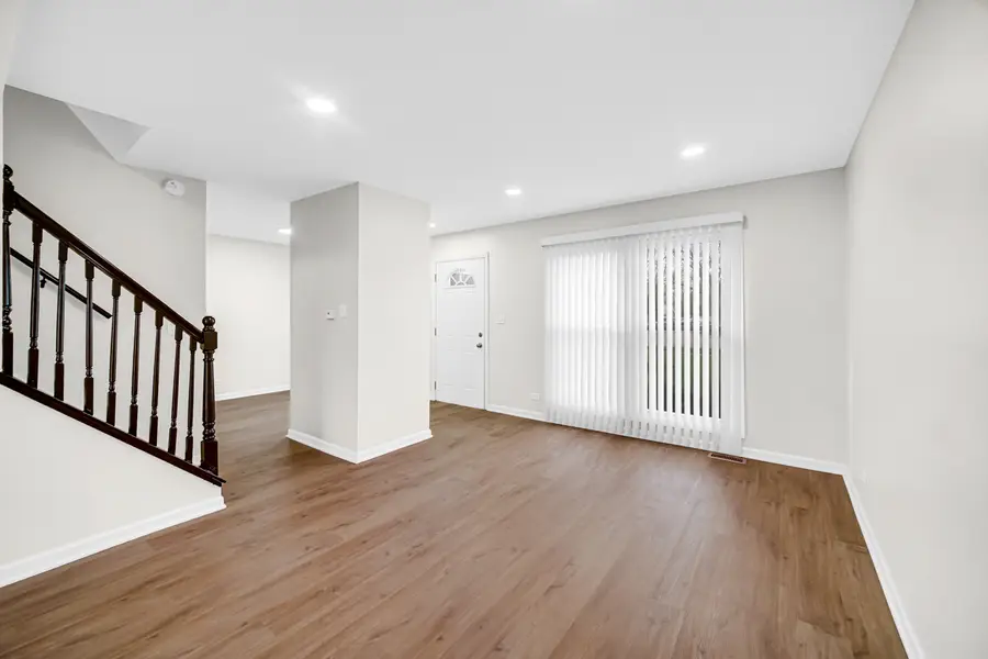 2022 Duxbury Court #2022, Streamwood, IL 60107 - #3