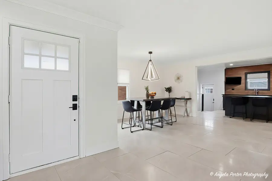 2041 North Avenue, Waukegan, IL 60087 - #2