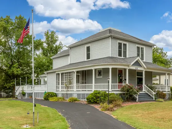 535 E Main Street, Duquoin, IL 62832