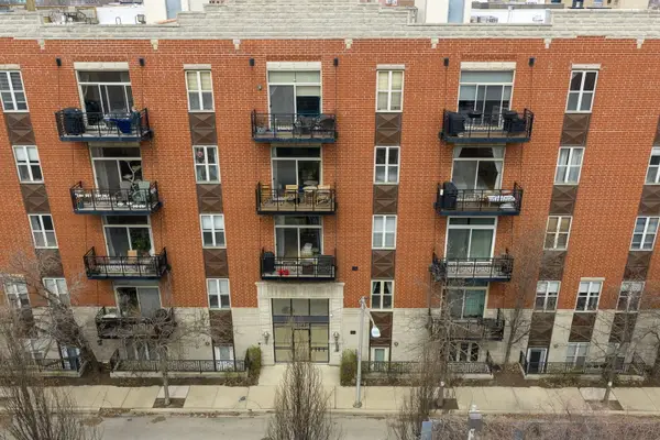 2342 W Bloomingdale Avenue #208, Chicago, IL 60647