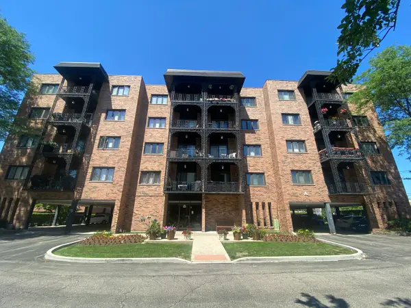 9375 Landings Lane #504, Des Plaines, IL 60016