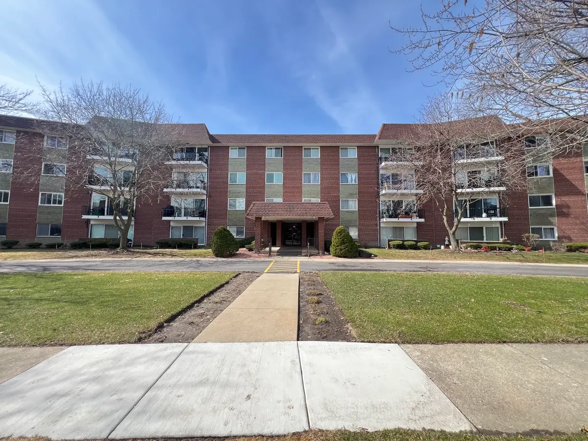 1030 S Fernandez Avenue #3N, Arlington Heights, IL 60005 - #1