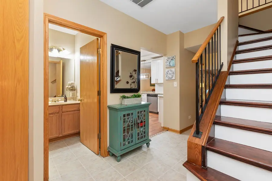 10936 Jodan Drive, Oak Lawn, IL 60453 - #3