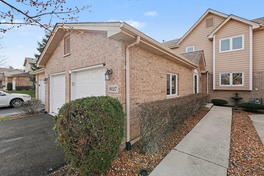 8027 Enclave Lane, Tinley Park, IL 60487 - #2