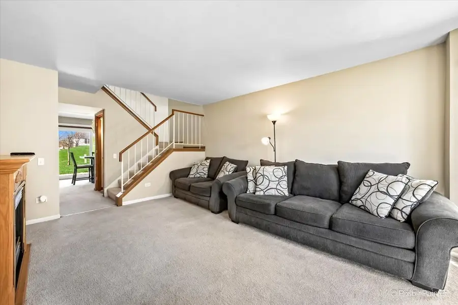 20 N Oltendorf Road, Streamwood, IL 60107 - #3