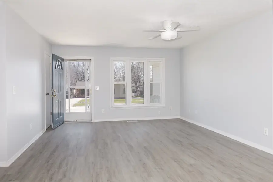 Address Withheld By Seller, Bloomington, IL 61704 - #3