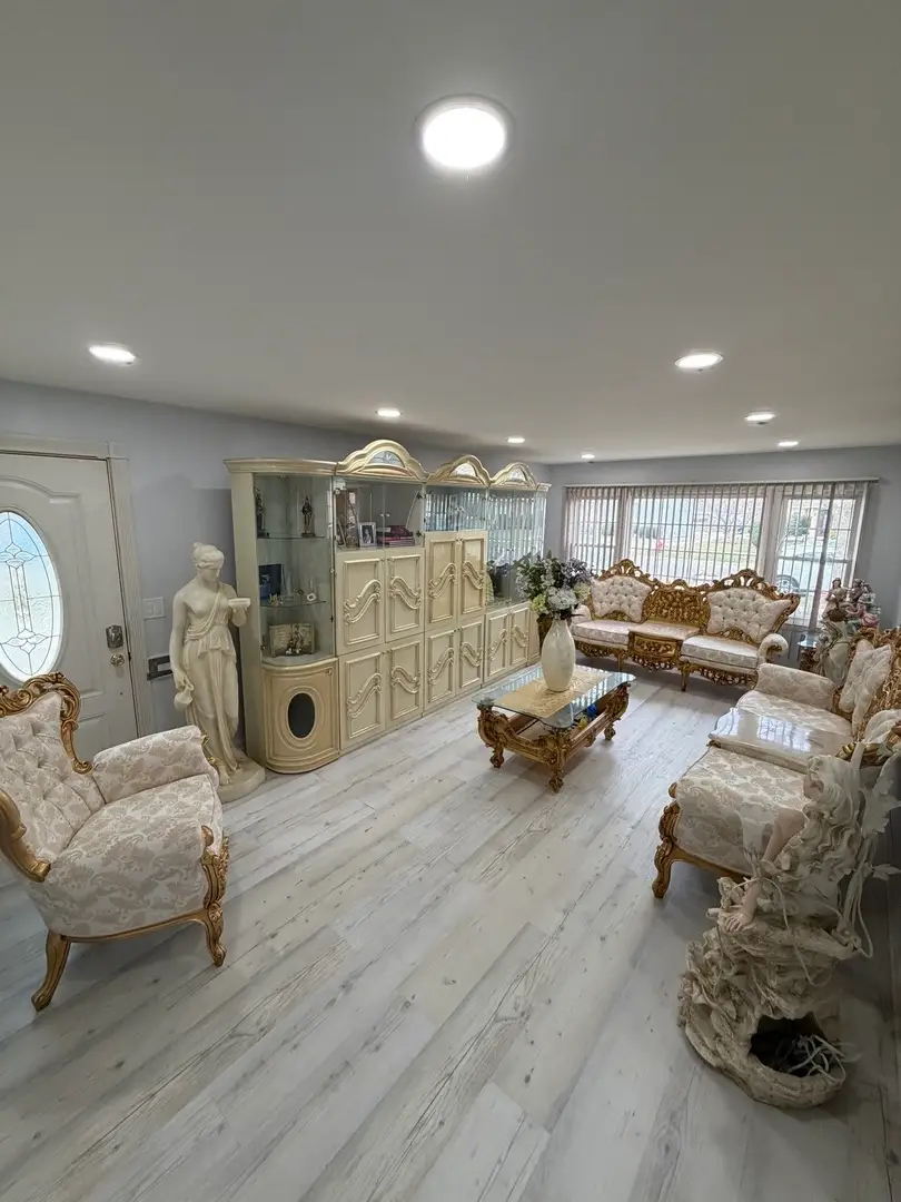 1643 Sycamore Street, Des Plaines, IL 60018 - #3