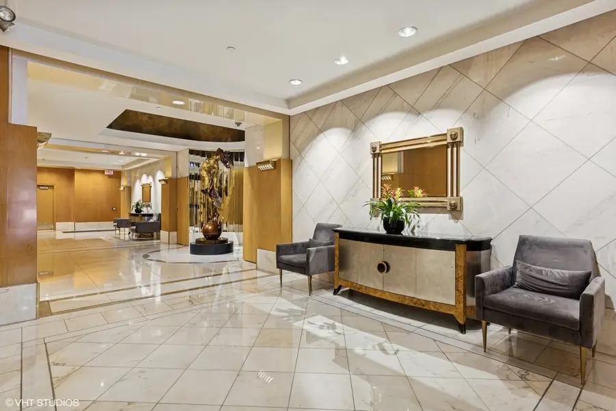 111 E Chestnut Street #21B, Chicago, IL 60611 - #2