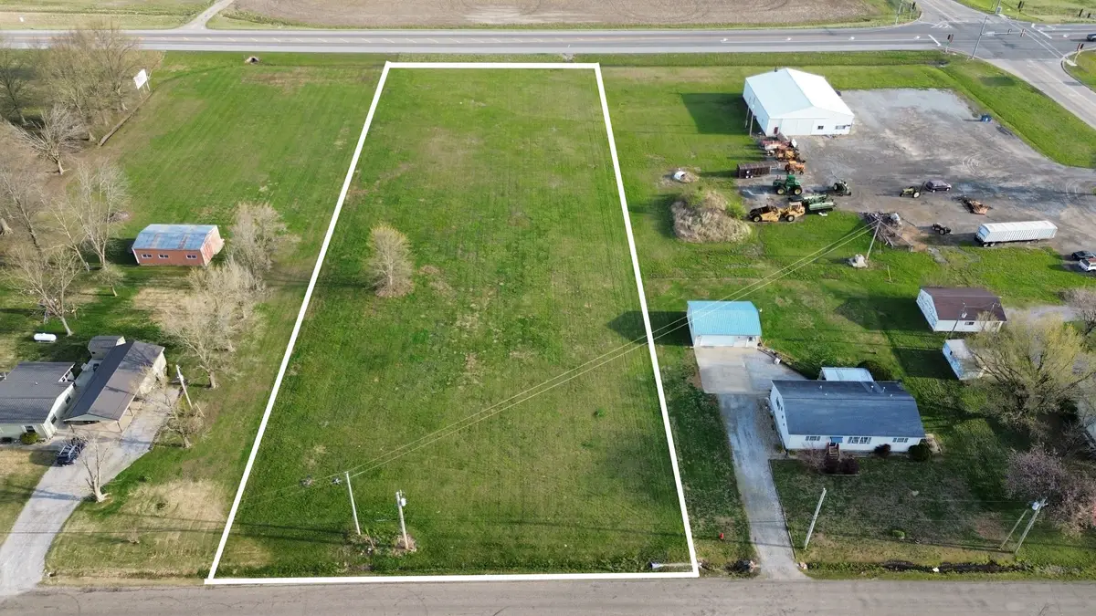 000 W 12th Street, Flora, IL 62839 - #1