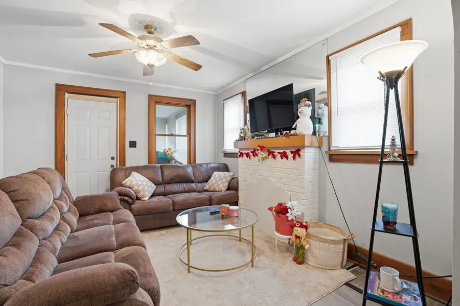 4301 17th Avenue, Moline, IL 61265 - #3