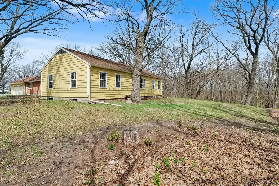 404 Oak Drive, Roberts, IL 60962 - #2