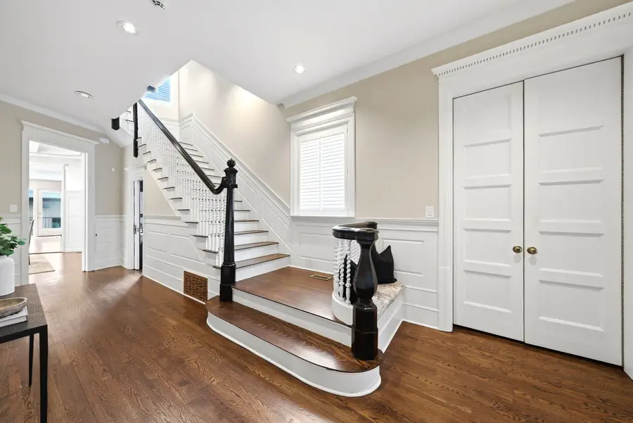 1352 N La Salle Drive, Chicago, IL 60610 - #2