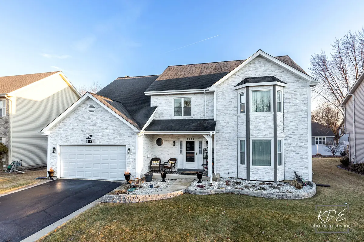 1524 Oswego Road, Naperville, IL 60540 - #1