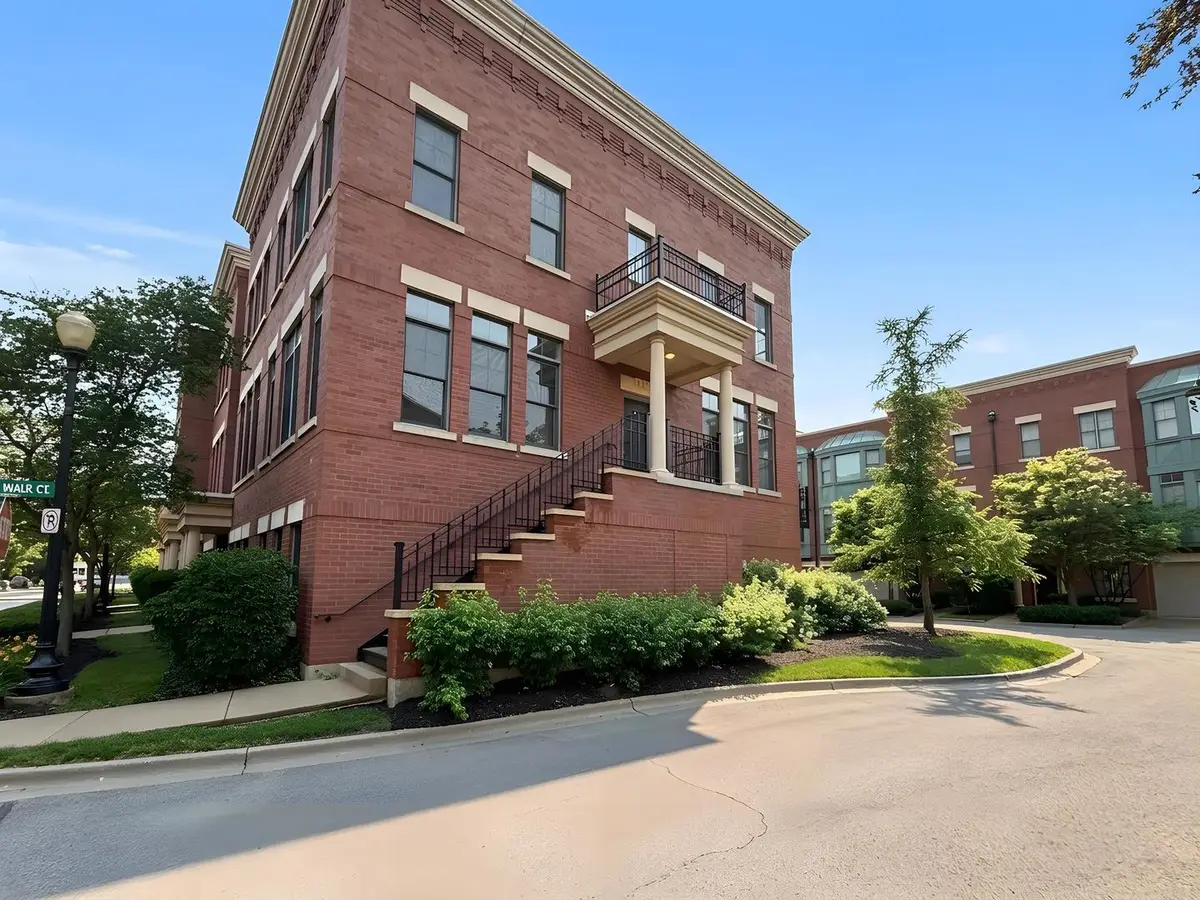 132 Dawson Drive, Elgin, IL 60120 - #1
