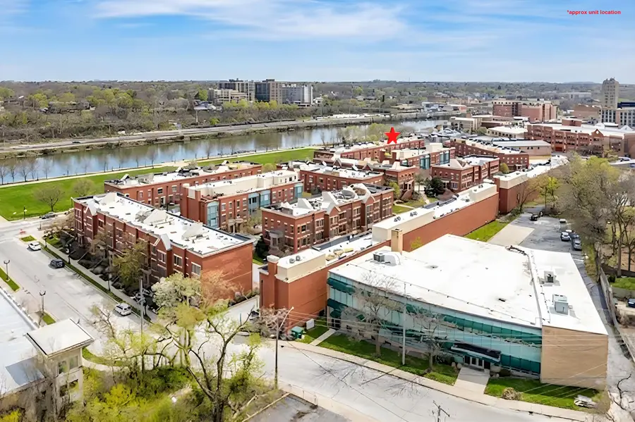 Address Withheld By Seller, Elgin, IL 60120 - #2