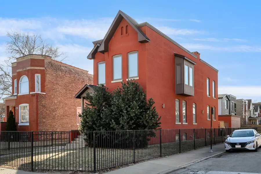 4234 S St Lawrence Avenue, Chicago, IL 60653 - #2