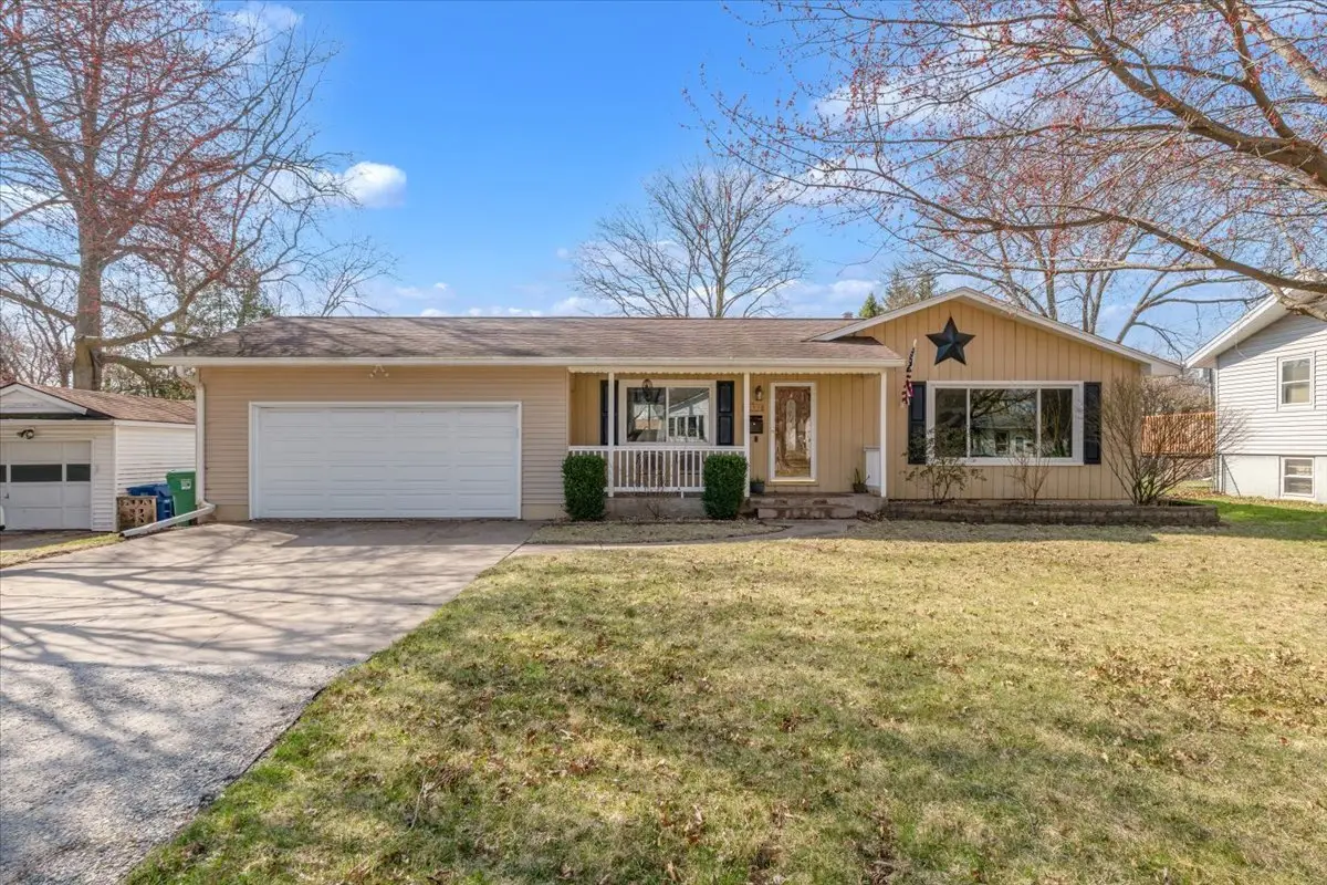 5332 31st Avenue Court, Moline, IL 61265 - #1