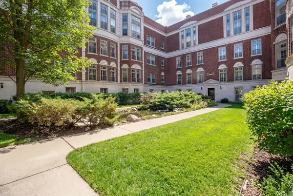 488 Sheridan Road #2, Evanston, IL 60202