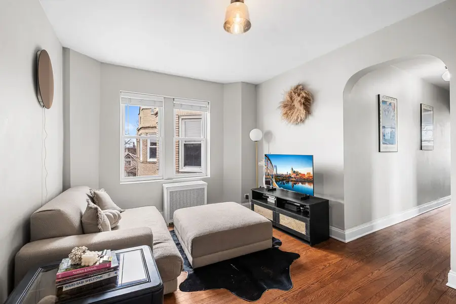 2837 N Sawyer Avenue #3R, Chicago, IL 60618 - #2