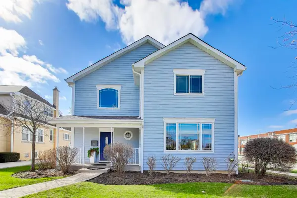 421 W Hawthorne Street, Arlington Heights, IL 60004