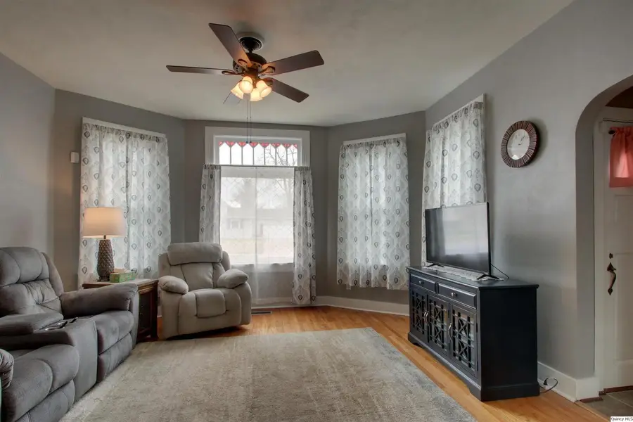 704 S 16th Street, Quincy, IL 62301 - #3