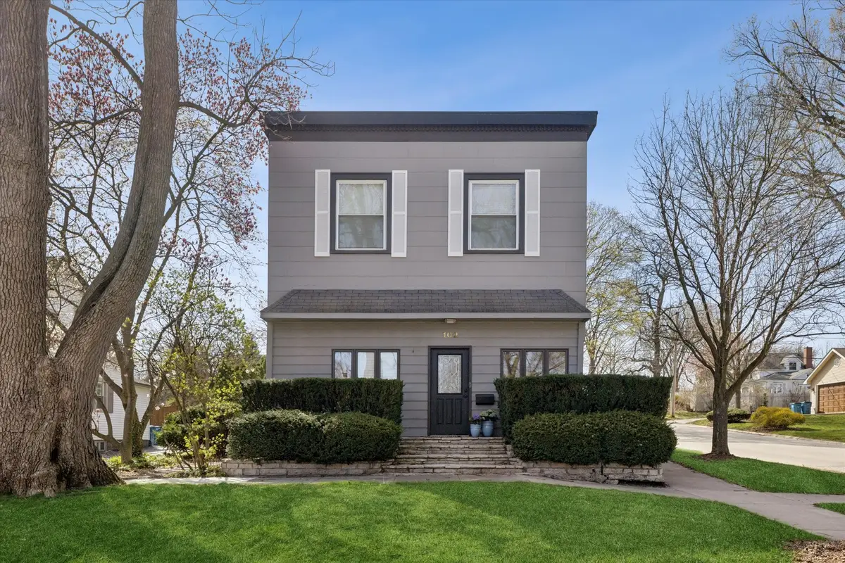 102 S Quincy Street, Hinsdale, IL 60521 - #1