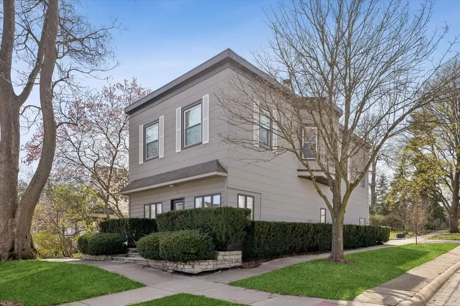 102 S Quincy Street, Hinsdale, IL 60521 - #2