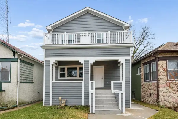 1721 W Arthur Avenue, Chicago, IL 60626