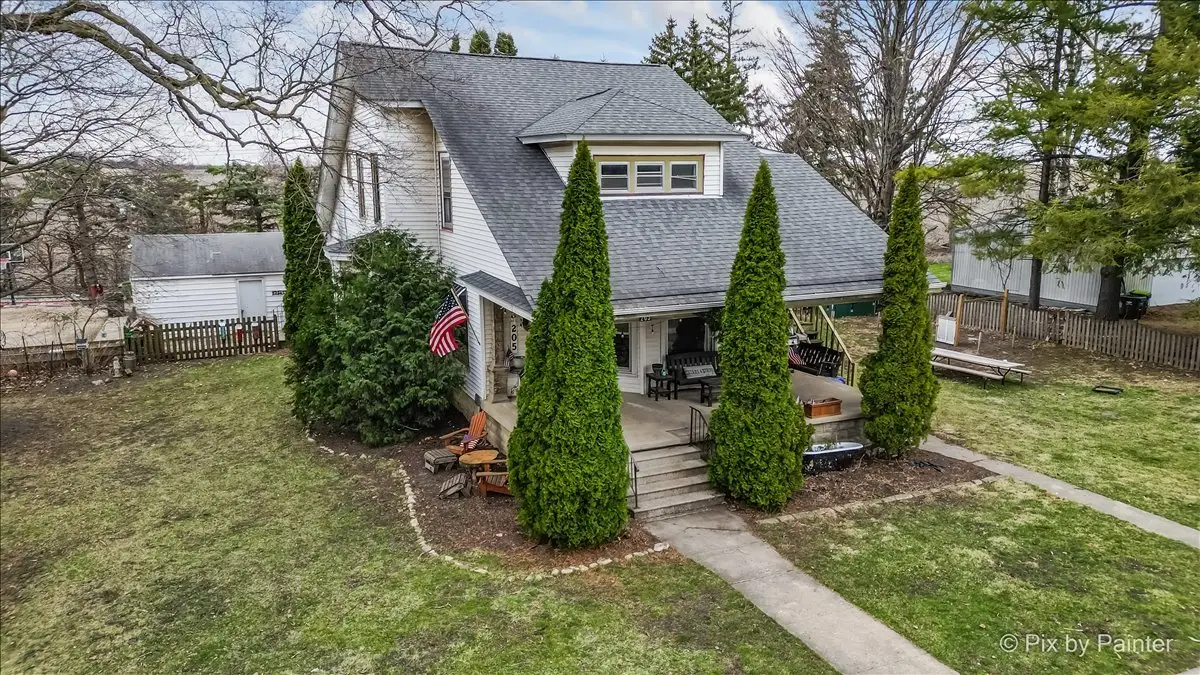 205 N Pine Street, Waterman, IL 60556 - #1