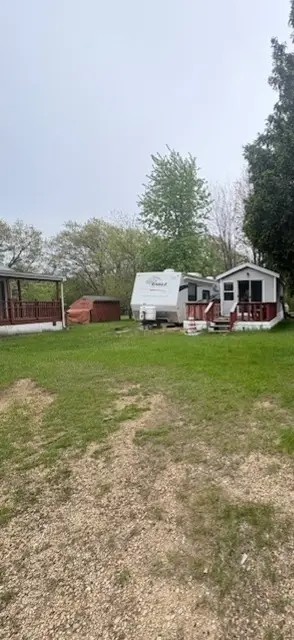 26/64 Woodhaven, Sublette, IL 61367