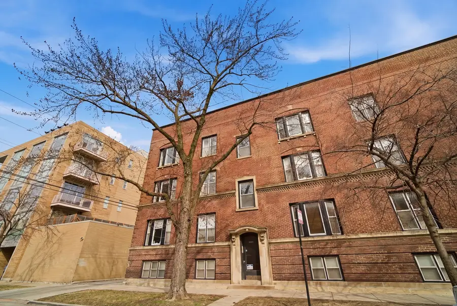 1542 W Cornelia Avenue #2, Chicago, IL 60657 - #2