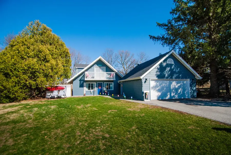 725 Alpine Drive, Sherrard, IL 61281 - #3