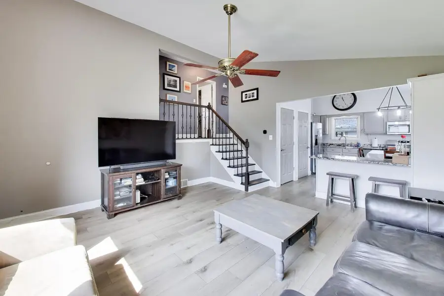 Address Withheld By Seller, Addison, IL 60101 - #3