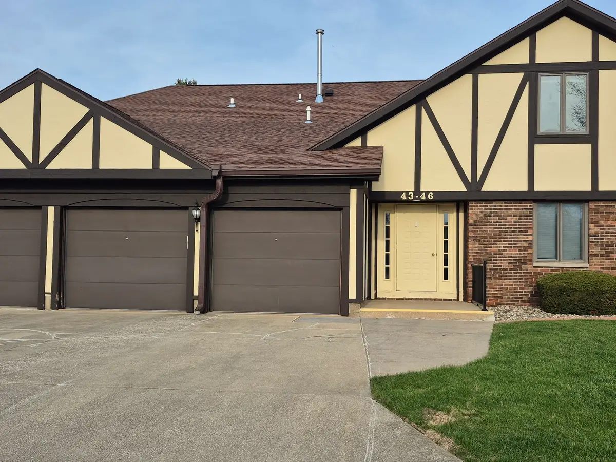 43 Crystal Court #B1, Pontiac, IL 61764 - #1