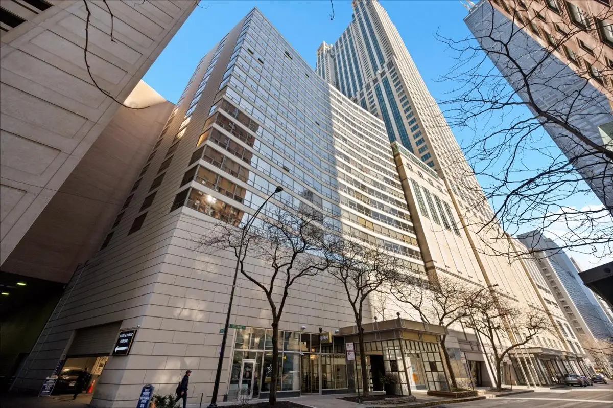 110 E Delaware Place #1702, Chicago, IL 60611 - #1