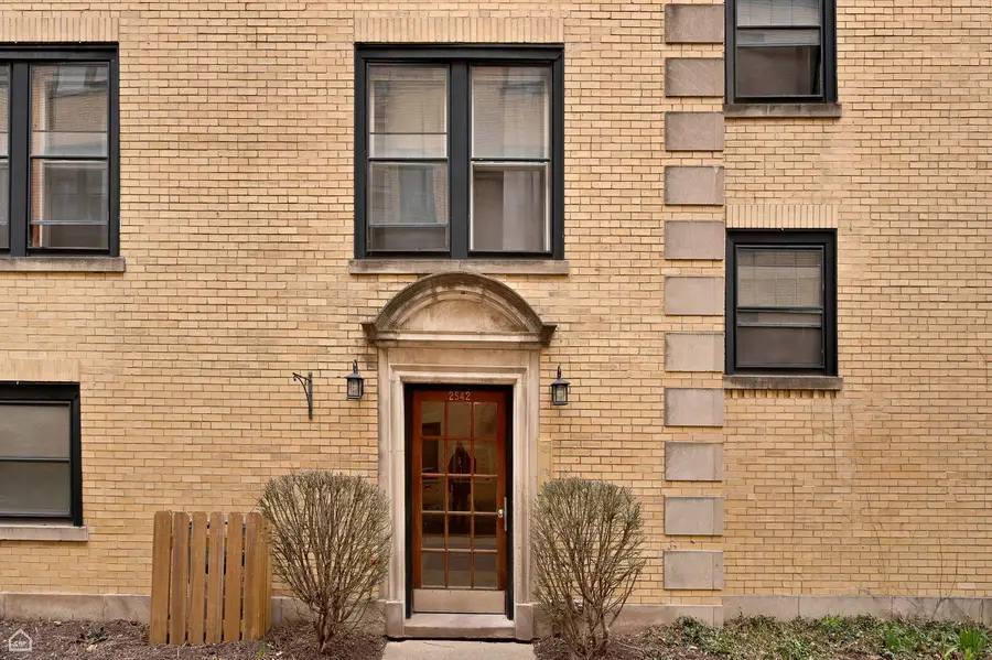 2542 N Kedzie Boulevard #109, Chicago, IL 60647 - #2