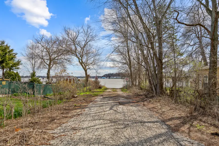 38169 N 3rd Avenue, Spring Grove, IL 60081 - #2