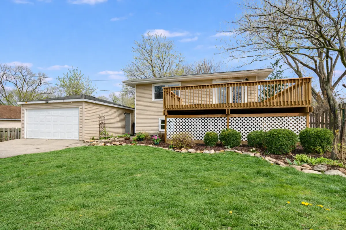 106 Crescent Road, Fox River Grove, IL 60021 - #1