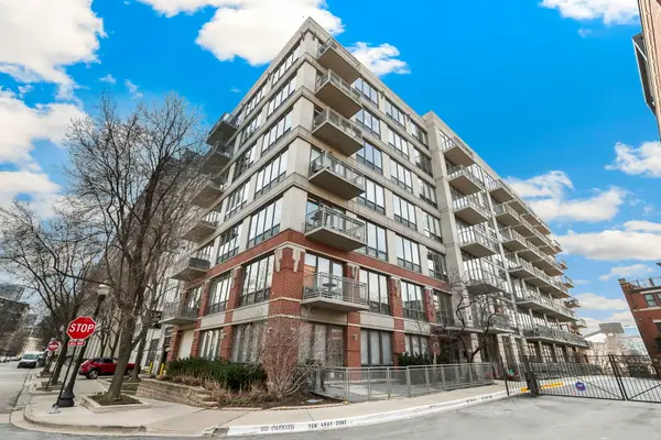 1000 N Kingsbury Street #503, Chicago, IL 60610