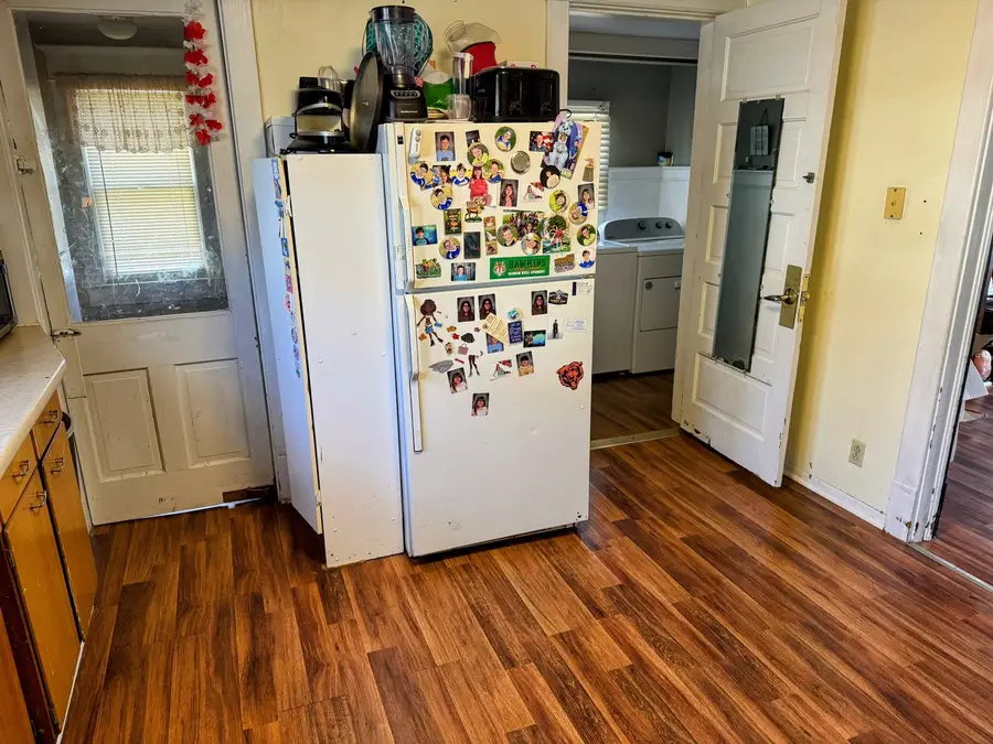 2 W Vine Street, Villa Grove, IL 61956 - #3