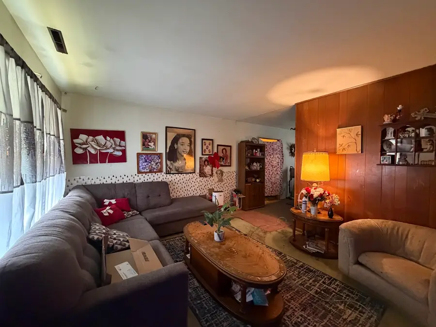 1305 Parkview Drive, Danville, IL 61832 - #3