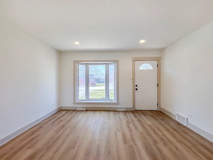 127 N Cedar Lane, Glenwood, IL 60425 - #3