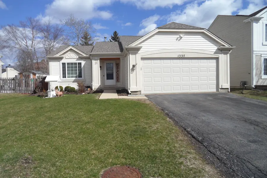 1337 Eastwood Drive, Aurora, IL 60506 - #2
