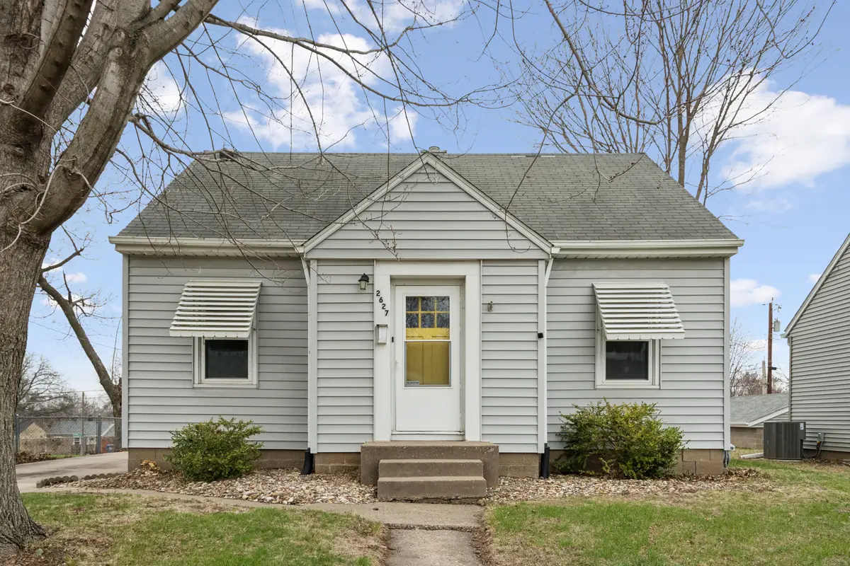 2627 College Avenue, Davenport, IA 52803 - #1