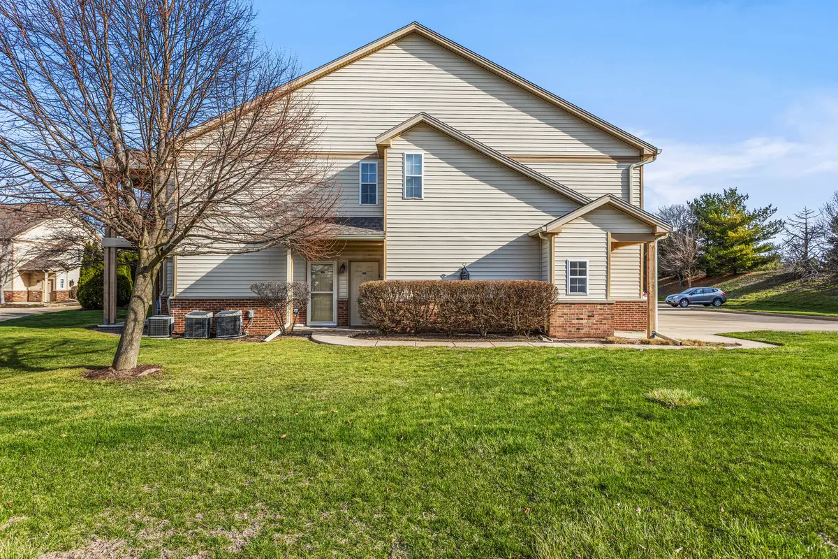 3604 Thornhill Drive #3604, Champaign, IL 61822 - #1