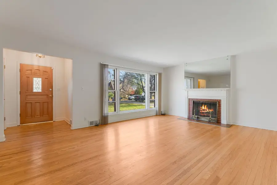 4700 Central Avenue, Western Springs, IL 60558 - #2