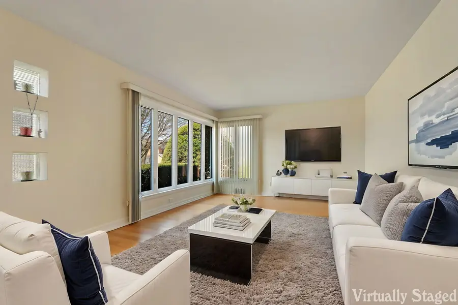 8049 N Overhill Avenue, Niles, IL 60714 - #3