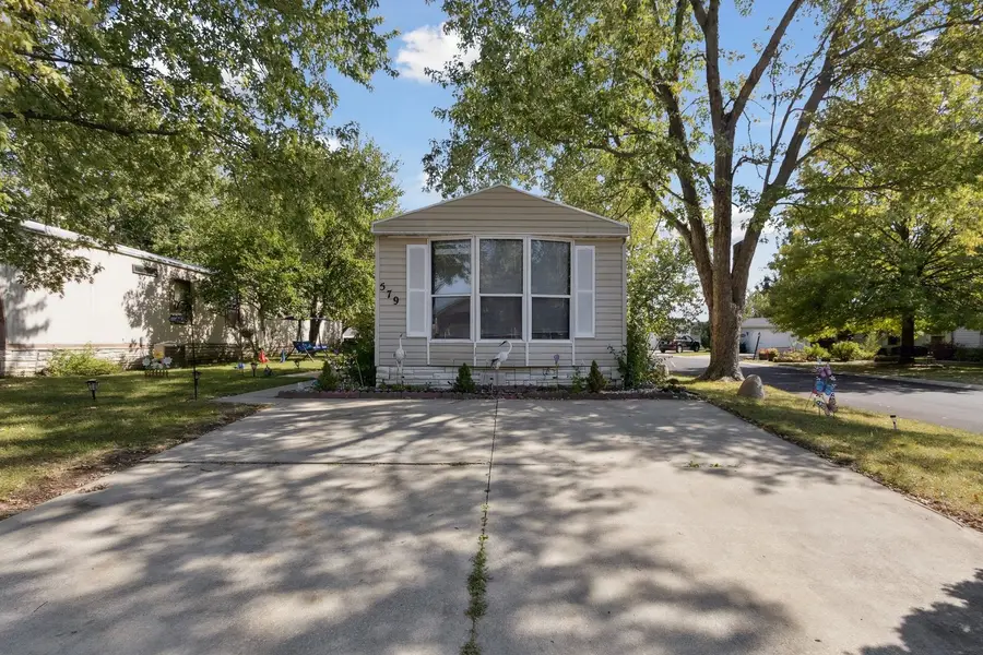 579 Park Avenue, Belvidere, IL 61008 - #3