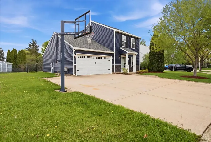 625 Fairview Lane, South Elgin, IL 60177 - #3